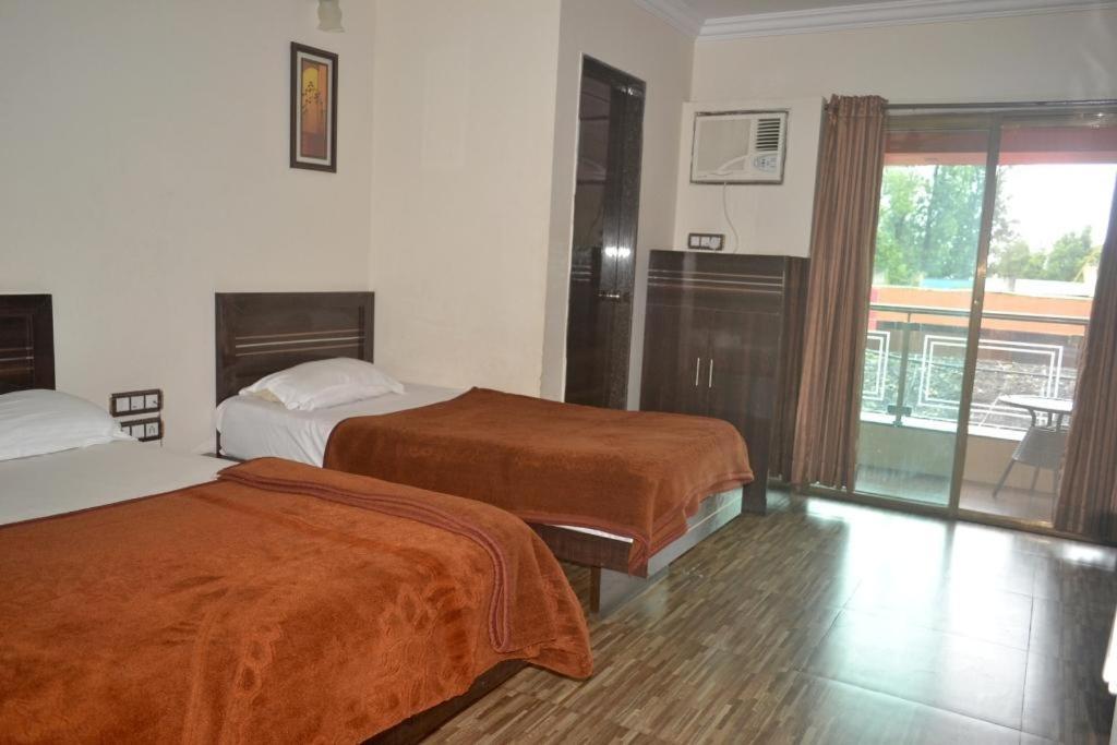 Hotel Rahil Plaza Panchgani Exterior photo